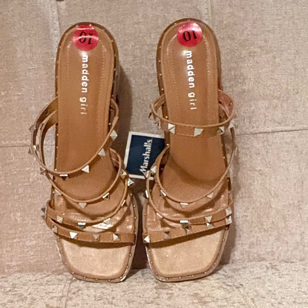 NWOB Ladies Studded Sandals